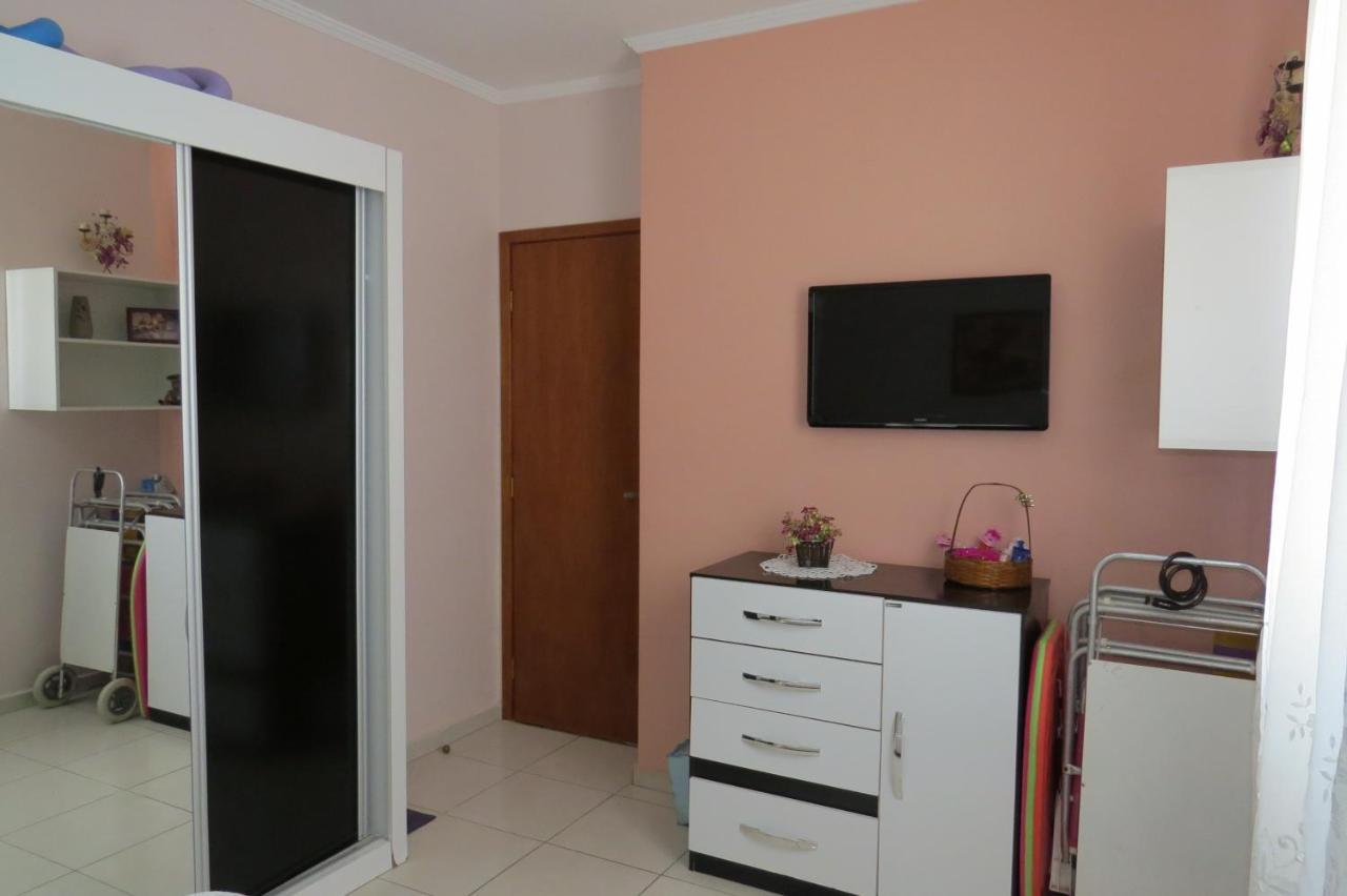 Na Apartamento Praia Grande (Santos)